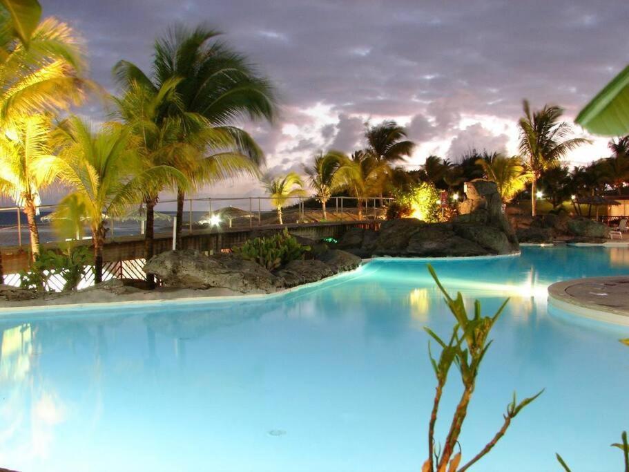 Agreable Studio Au Bord De Mer. Saint-Francois  Exterior photo